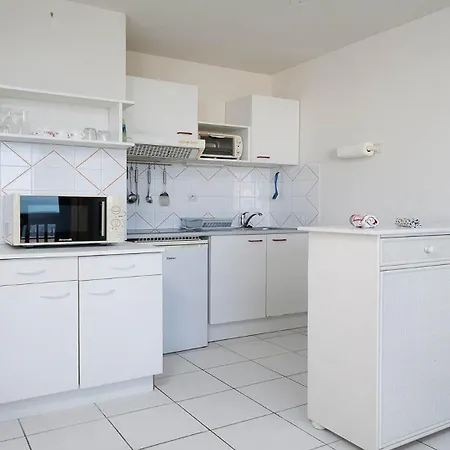 Les Roches Marines - La Sedna - 2p4 *